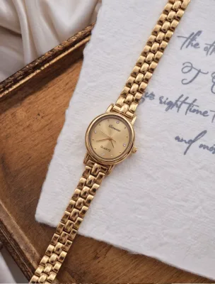 Diamond Inlaid Vintage Small Round Watch Fashion Unique Minimalist Versatile Elegant Ladies Wrist Jewelry