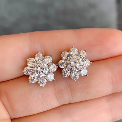 Wholesale diamond Simple Versatile Women's Spot Luxury Fashion High-end Sunflower Stud Earrings