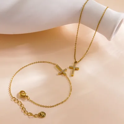 Exquisite 14K Gold Plated Cross Pendant Necklace Unisex Classic Style for Party or Gift Stainless Steel with Zircon Stones