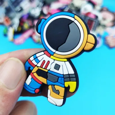 Pvc Promotional Souvenirs Shoe Decoration Silicone 2d 3d OEM logo Cartoon Anime Key Chains Soft Rubber Silicone Keychain