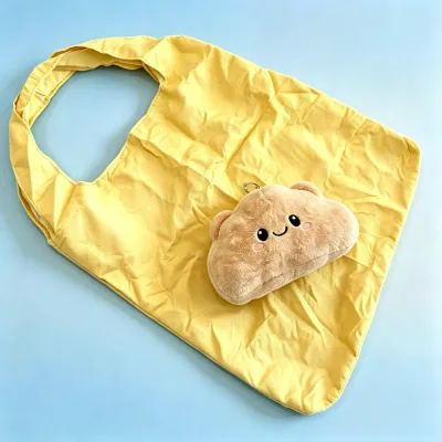 Custom Lightweight Portable Plush Storage Bag Reusable Grocery Bag With Mini Animal Plush Keychain Decor
