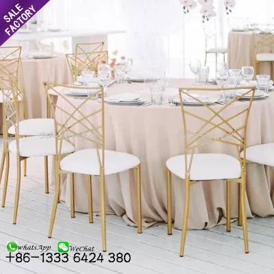 Factory Direct Sale Wedding Banquet Table Round Wood Foldable Events Tables and Chairs for Party Rental