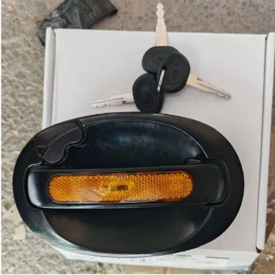 Yutongs Bus Accessories 5940-10937 Door Lock Black Box Lock with Light Rod 5940-02893 Silver-gray Oval Lock with Light