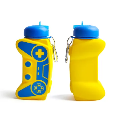 600ml Gamepad-Shaped Silicone Straw Water Bottle for Kids Cartoon Novelty Design With Leak-Proof Lid Model ODM