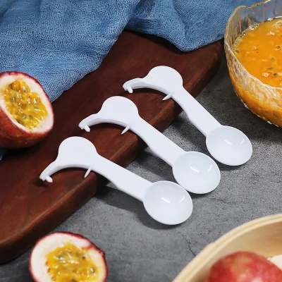 100 Pcs/bag Passion Fruit Opener with Independent Packaging Passion Fruit Spoon Digging and Two in One Fruit Opener for Home Use