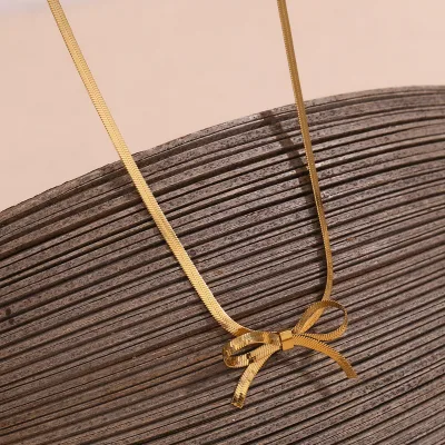Minimalism 316l Stainless Steel Jewelry 18k Pvd Gold Necklaces 2MM Flat Snake Chain Delicate Bow Choker Necklace