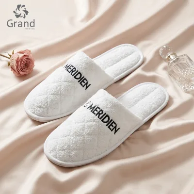 Luxury Classic Quilted Terry Ultra Soft Travel Hotel Slipper with Custom Logo Embroidery Eco-Friendly & Anti-Slip Sole
