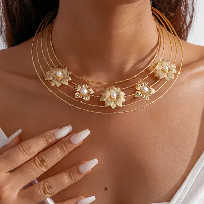 Multi Layer Choker Necklace Vintage Metal Flower Pearl Collar Necklaces Elegant Women Wedding Bridal Statement Jewelry