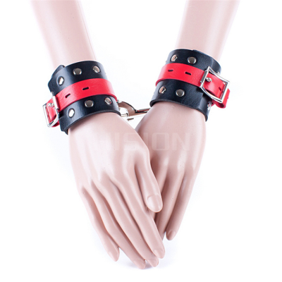 BDSM Set PU Handcuff Chain Bdsm Alternative Husband and Wife Toys SM Flirting Bondage Handcuff