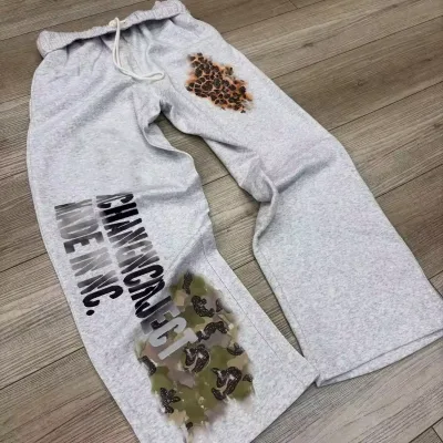 Custom Retro Street-Style Cotton Sports Pants,Featuring Camouflage Text Print Design and Supporting Additional Customization
