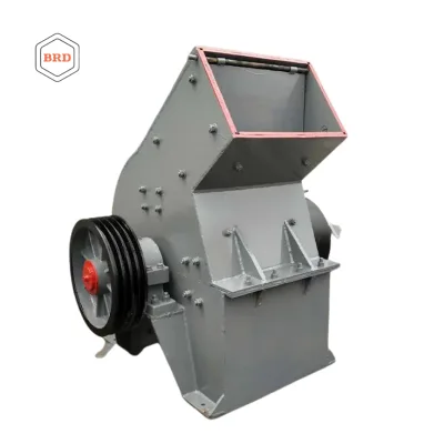 Hot Selling Small-Size Stone Hammer Crusher with Engine and Gear Core Components PLC Control and Motor Bearing