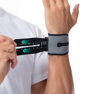 Ultra-thin Neoprene Adult Sports Wrist Brace Compression Pull on Closure Badminton Tennis Breathable Comfort All Season Fitness