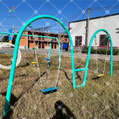 Factory Outdoor Outdoor Unpowered Amusement Equipment Heart-shaped Swing