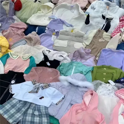 Wholesale of Various Men's and Women's Clothing Clearance Affordable Children's Clothing Suitable for All Age Groups