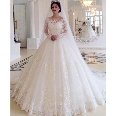 Traditional Vintage Lace Fabric Ball Gown Bridal Wedding Dress