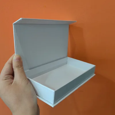 Black White Folding Box Gift Spot Wholesale Foreign Trade Magnetic Flip Cover