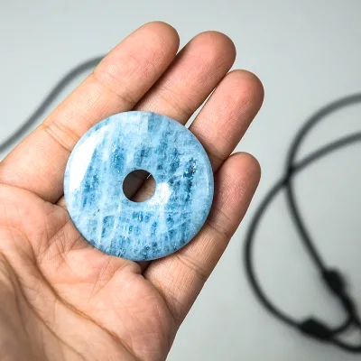 40mm High Quality Aquamarine Crystal Stone Peace Pendant for Men Luxury Blue Healing Crystal Jewelry Gift