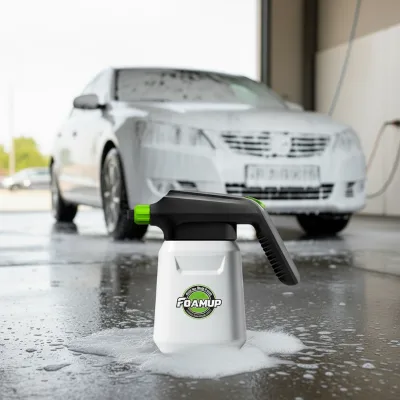 2L Hot Sell Ergonomic Handle Adjustable Rechargeable Sprayer Electric Car Detailing Dense Foam Sprayer for Car Cleaning
