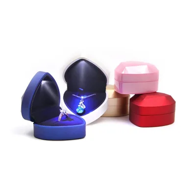 Luxury Love Romantic Wedding Proposal Jewelry Gift Packaging Heart Shaped Necklace Ring Box with Led Light and Pouch Bag