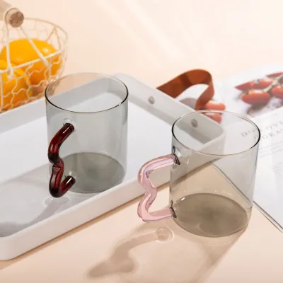 56H Wholesale Simple Multi-color Transparent Borosilicate Glass Coffee Insulated Mug with Handle