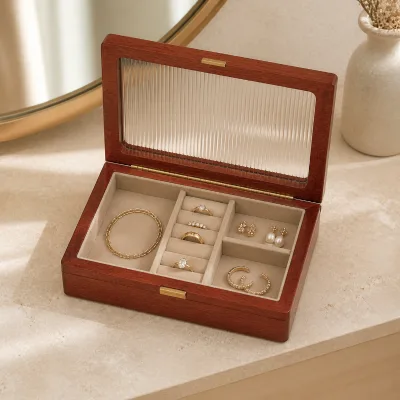 New Design Cherry Wood Jewelry Box Luxury Glass Lid Dividers Jewelry Organizer Storage Box for Rings Earrings Necklaces Gifts