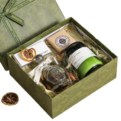 Wholesale Angel Candle Aromatherapy with Hand Gift Sets Desktop Decoration Birthday Soybean Wax Handmade Fragrance Candle