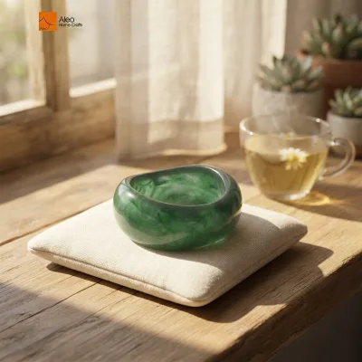 Handmade Hand-painted Fashion Women's Green Resin Bracelet Irregular Shape MODEL Pattern Love Theme Valentine's Business Gift