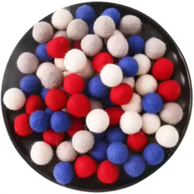 Colorful Wool Jumbo White Felt Custom Toy Christmas Blue Pom Heart Fringe Balls Coloured Pom Poms