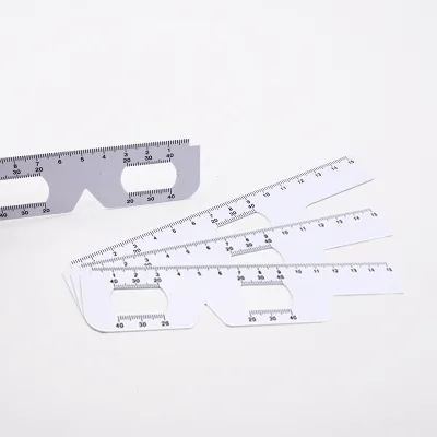 White PVC Pupil Distance Ruler PR008 Optometric Diagnostic Tool With Dual Eye Holes for Fast Binocular PD Check Factory Price