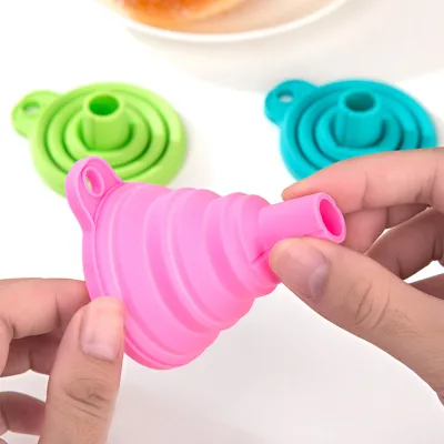 Hot Sales Kitchen Collapsible Funnel Food Grade Silicone Foldable Funnel for Oil Water Bottle Liquid Transfer