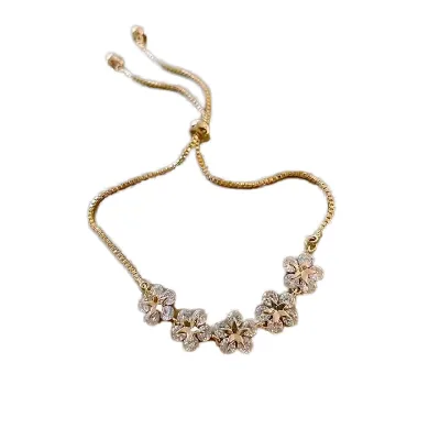 Lateefah Women's Fashion Simple Gold Plated Adjustable Box Chain Crystal Alloy Flower Bracelet