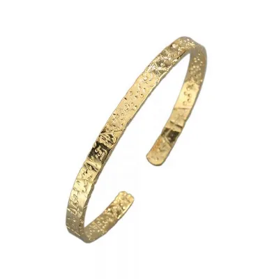 Wholesale 18K Yellow Solid Gold Custom logo Design Vintage Hammered Open Cuff Bracelet Bangle for Women