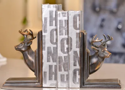 Retro Style Bookends Resin Deer Head Bookends Handicrafts Bookends Decorations