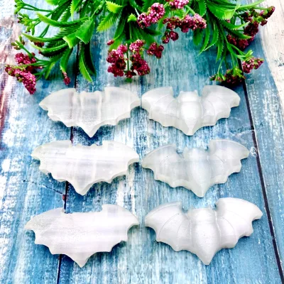 Wholesale Natural Crystal Healing 7cm Selenite Bats Crystal Crafts Selenite Bat for Halloween Decoration