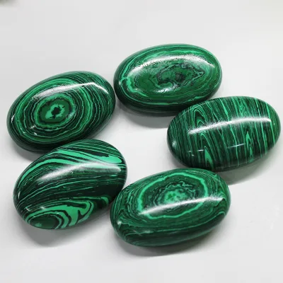 Wholesale Price Natural Crystal Carving Healings Stone Malachite Palm Stone