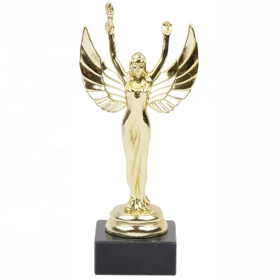 Best Sale Custom Figure Trophy Cup with High Quality