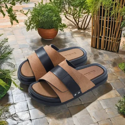 Men's Lightweight Summer Flip-Flops Waterproof Anti-Slip Casual Sandals EVA Insole Barefoot Trendy Slippers for Outdoor