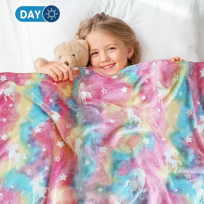 Custom Pattern Star Moon Glow in the Dark Blanket Soft Luminous Kids Throw Blanket Fluorescent Fuzzy Blanket for Bed