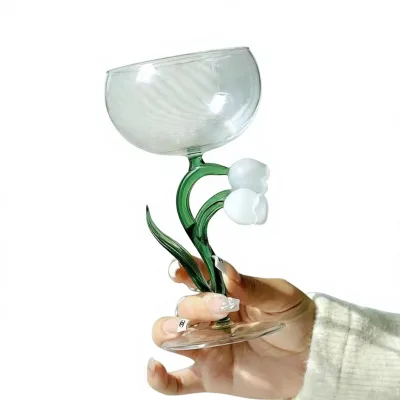 Wholesale Classy Borosilicate Red Wine Cup 275ml Lily Of The Valley Glass Stem Coupe Reusable Eco Friendly Party Custom Logo