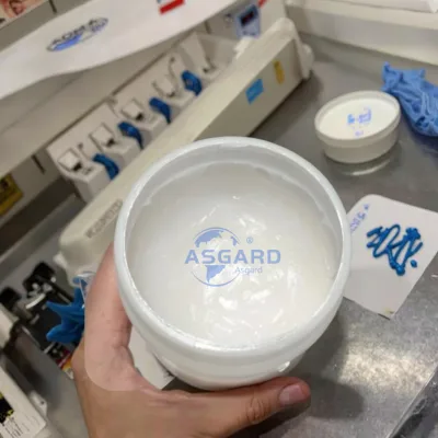White Raw Petroleum Jelly Packaging Type 165 Kg Barrel at Best Price Cas 8009 3 8