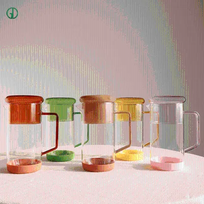 Wholesale Nordic Style 500ml Colored Borosilicate Glass Carafe Cold Tea Water Cup Beverage Glass Waterr Bottle With Cup Lid