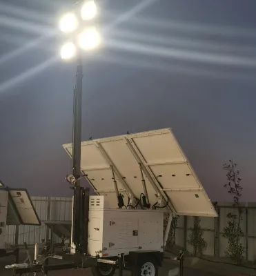 Solar Powered Mobile Light Tower for Outdoor Night Construction Works