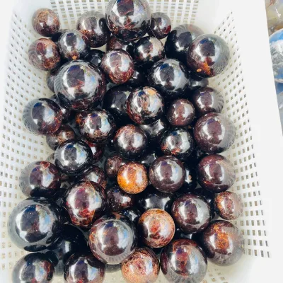 Wholesale High Quality Natural Red Garnet Ball Polished Gemstone Crystal Sphere for Decoration