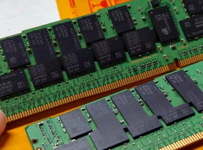 Server Memory LRDIMM DDR4 64G 3200MHz REG ECC M386A8K40DM2-CWE M386A8K40DM2-CVF M386A8K40DM2-CTD M386A8K40CM2-CVF