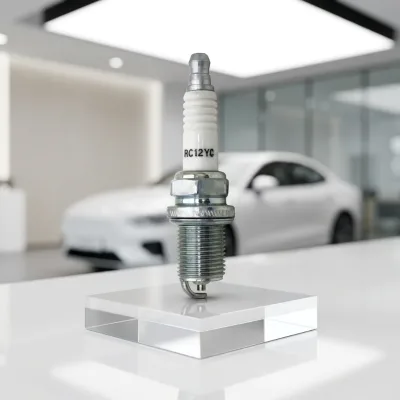 Bujias RC12LYC Spark Plug Manufacturers Copper Plus Car Engine Spark Plug for Chevrolet Silverado Tahoe Focus 4und