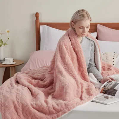 European & American Design King Size Knitted Polyester Fleece Throw Portable 100% Anti-pilling Polyester Solid & Joyous Patterns