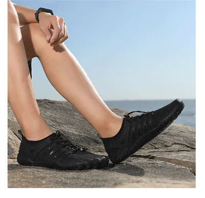 Wholesale Stock Five Finger Water Shoes Quick Dry Running Casual Shoe Beach Swimming Footwear