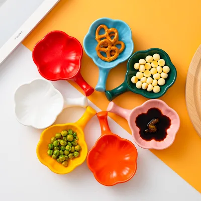 Factory Direct Sell Flower Shape Seasoning Dish Ceramic Soy Sauce Dish Olive Oil Dipping Ceramic Dishes