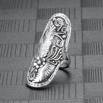 Luxury Vintage Carved Pattern Metal Finger Rings for Men Wedding Jewelry Accessories Punk Geometric Rings