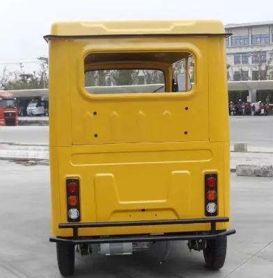 New Manufacturer's 9-Seater Open Body Petrol Tricycle Taxi Motorized Rental Type for Adults